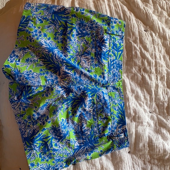EUC Lilly Pulitzer Callahan shorts - Picture 6 of 6